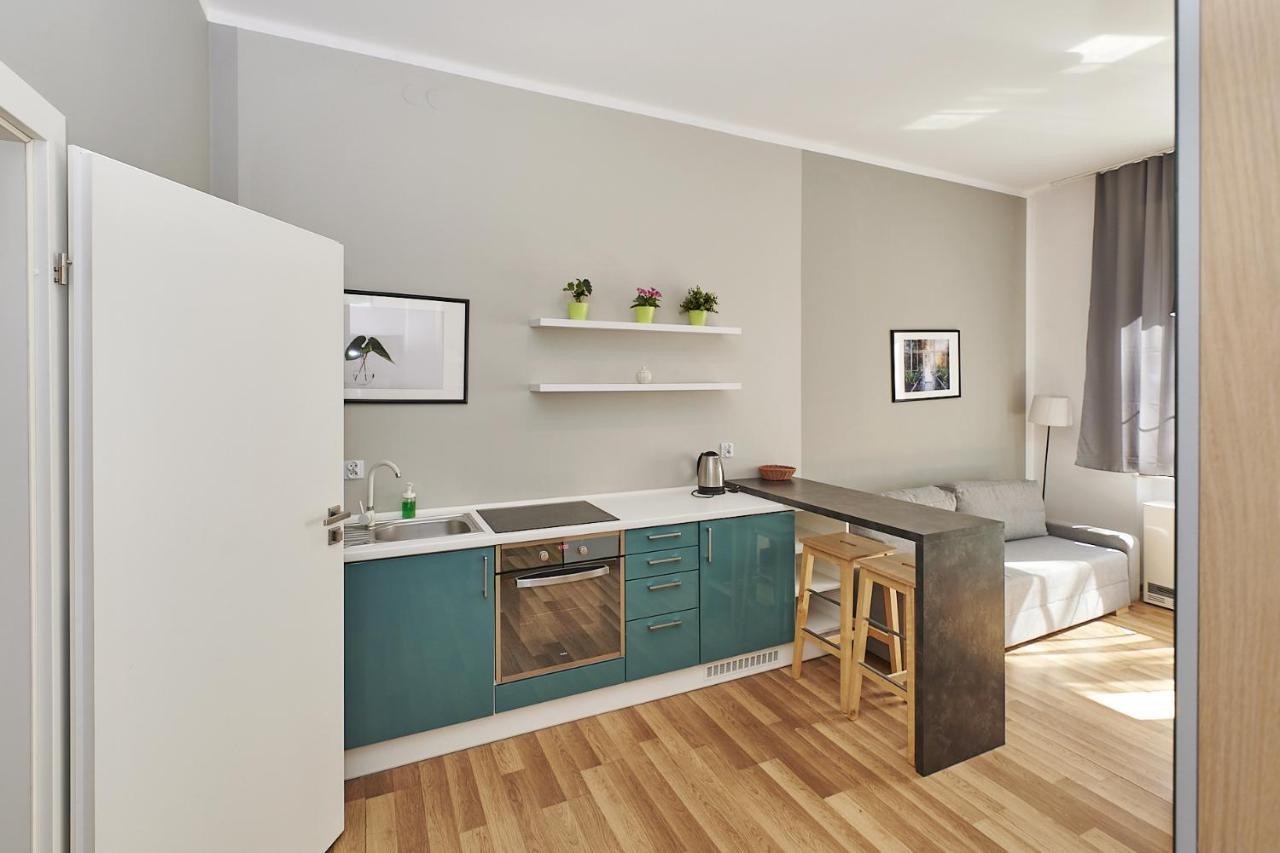 Ferienwohnung Przy Alejach Krakau Exterior foto